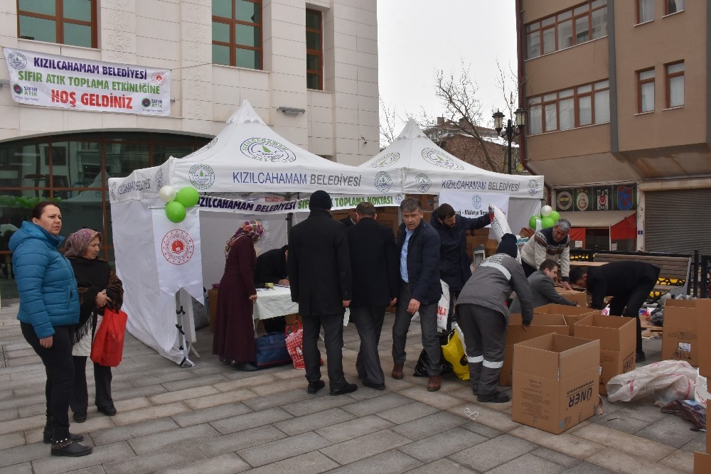 9 yaşındaki çocuk cebindeki son 20 TL’yi depremzedelere bağışladı 