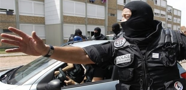 90 terörist Fransa'ya sokuldu