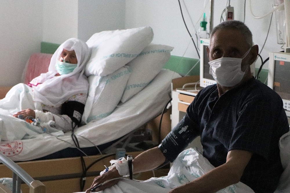 90 yaşındaki çift, plazma bağışı sayesinde koronayı yendi 