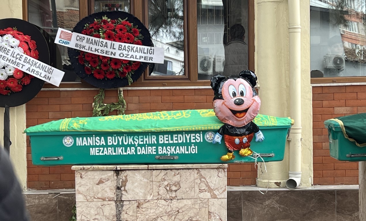 90 yaşındaki dede ile 15 aylık torunu aynı gün vefat etti, aile hüzne boğuldu