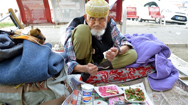 90 yaşındaki evsiz kaldı