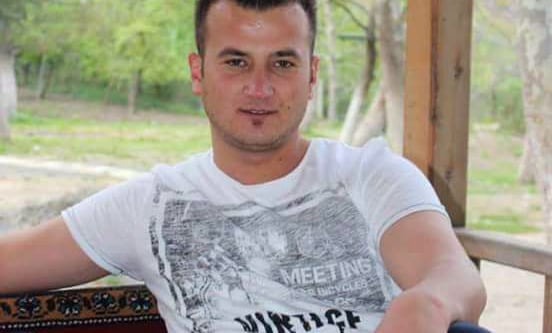 Kavgada bıçaklanan belediye çalışanı hayatını kaybetti