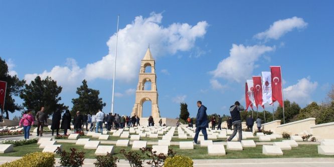 Malatyalı öğrenciler Çanakkale’yi gezdi