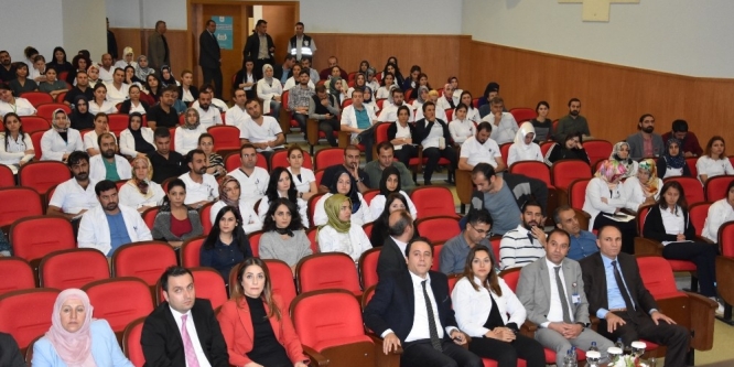 Van’da “Akılcı ilaç kullanımı” değerlendirme toplantısı
