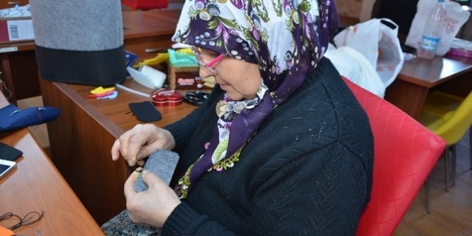 Seyitgazi'de SEYMEK kursları devam ediyor