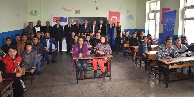 Engelleri aşıyorlar