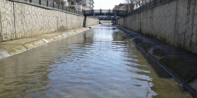 Akçakoca Çivi Deresi temizlendi