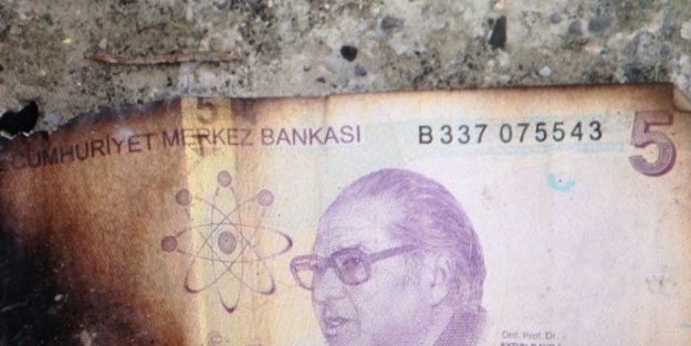 94 bin TL’yi ateşe verip yaktı