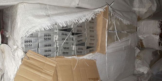 404 bin paket kaçak sigara ele geçirildi