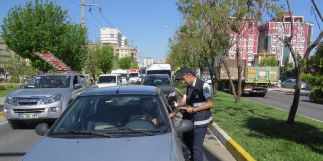 Dilencilere karşı broşürlü önlem