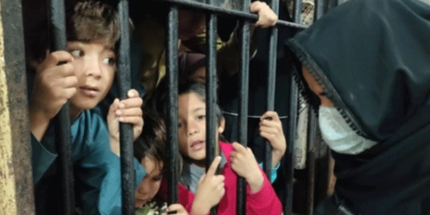 97’si çocuk, 54’ü kadın! Yüzlerce mahkum serbest bırakıldı