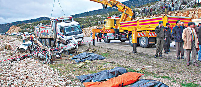 10 yılda 42 bin insan trafik kazasında can verdi