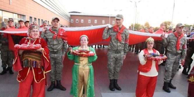 Ana kuzuları asker oldu