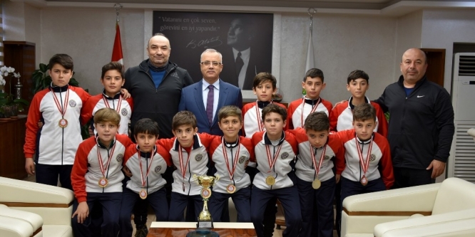 Başkan Kayda, il şampiyonlarını kutladı