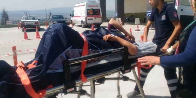Tavşanlı’da kurbanlık boğa sahibini yaraladı