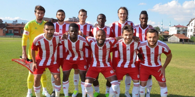 Sivasspor hazırlık maçından beraberlikle ayrıldı