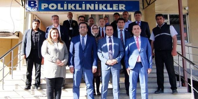 Yeni doğan bebeklere ilk hediyeleri Kaymakam Yaşar’dan