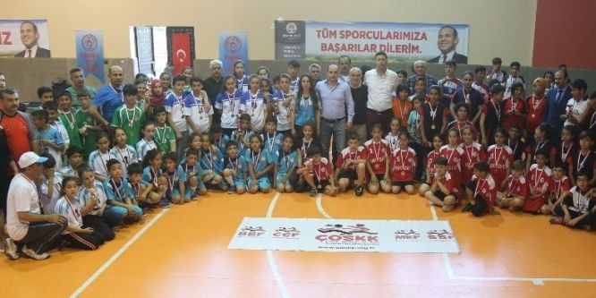 Geleceğin şampiyon sporcuları Adana’da seçildi