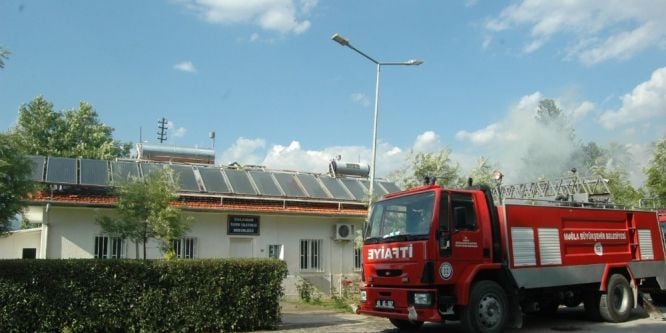 Dalaman’da çatı yangını