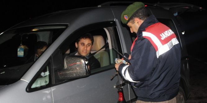 Huzur operasyonunda 9 kişi yakalandı