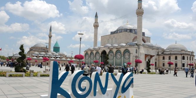 Tarihi Sultan Selim Cami yeniden ibadete açıldı