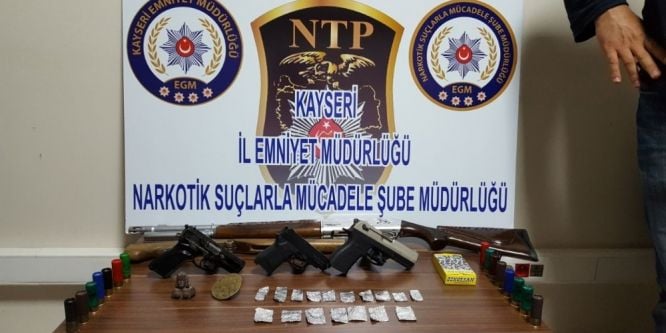 Polis zehir tacirlerine göz açtırmıyor