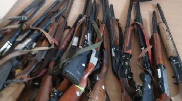 126 adet kaçak tüfek ele geçirdi