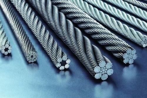 Asansör halatı koptu: 1 ölü