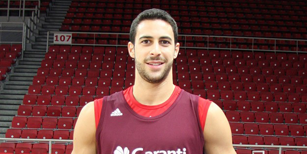 Bir sakatlık haberi de basketboldan