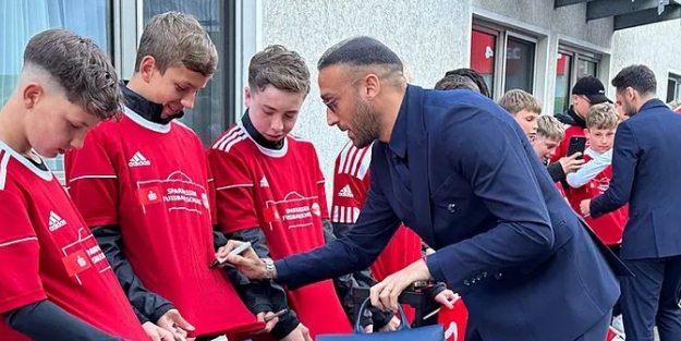 A Milli Futbol Takımı, Almanya'ya geldi