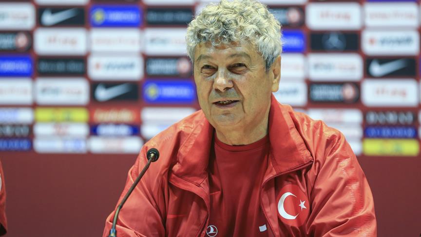 A Milli Futbol Takımı Teknik Direktörü Mircea Lucescu: Üç aşamalı bir dönüşüm süreci planladık