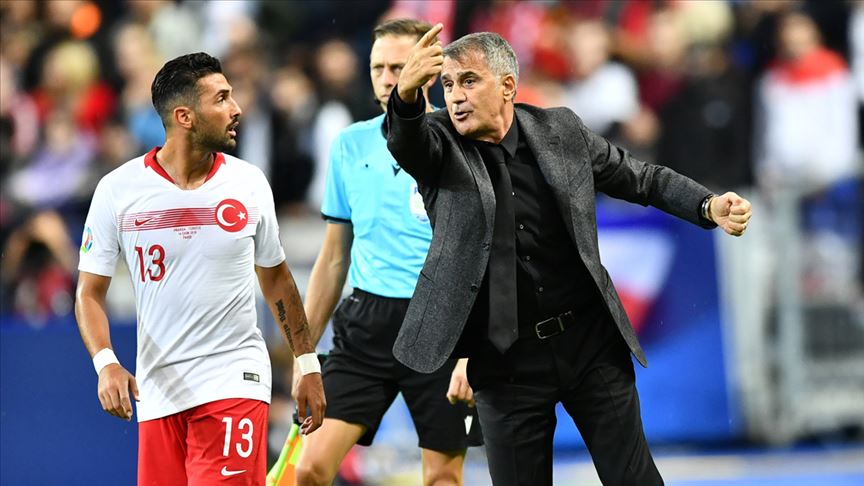 A Milli Futbol Takımı Teknik Direktörü Şenol Güneş: Lider olmak bizi mutlu etti