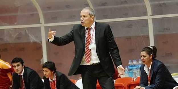 A Milliler'in hocası istifa etti! İşte yeni hoca