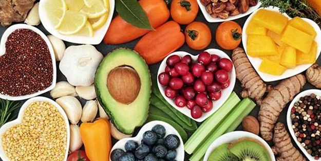 A vitamini nedir? A vitaminin vücuduma faydaları nelerdir? A vitamini eksikliği belirtileri nelerdir? A vitamini eksikliği nelere yol açıyor? A vitamini nelerde bulunur?