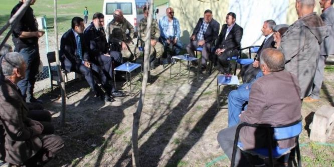 Kaymakam Uzan, köyleri ziyaret etti