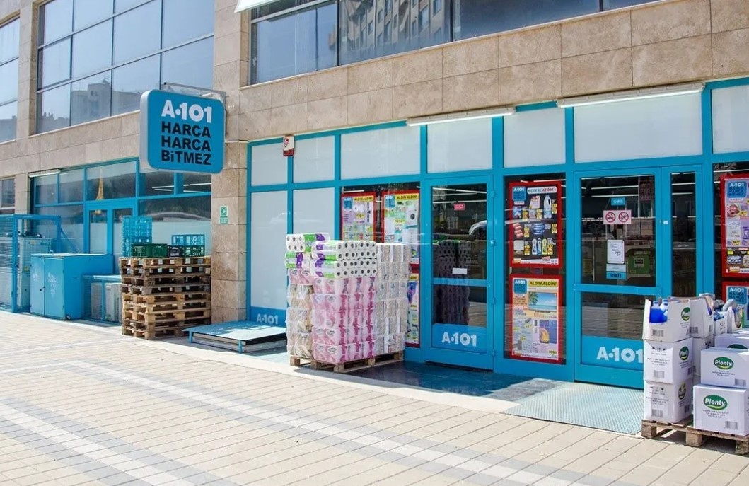 A101'den yüzde 50 indirim bombası! Koşan alıyor