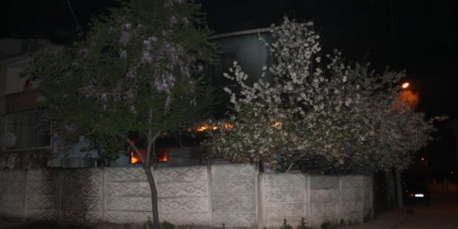 Sabaha karşı çıkan yangın, paniğe yol açtı