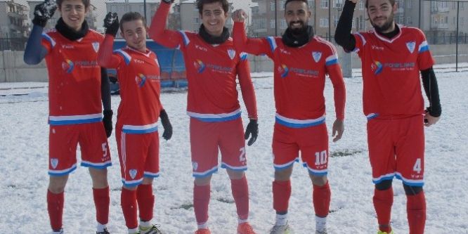 Amatör Futbolculardan ’Nusret’ Pozu