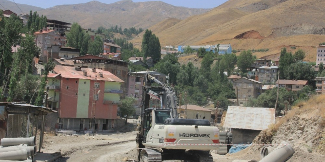 Hakkari’deki barakalar kaldırıldı