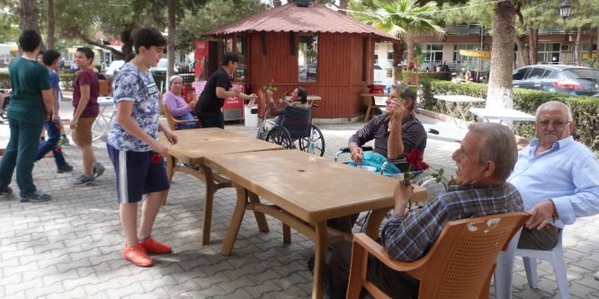 Gençler geçmişine sahip çıkıyor