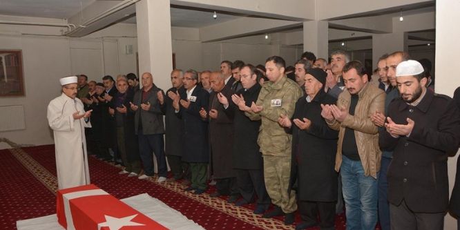 Şehit korucu son yolculuğuna uğurlandı