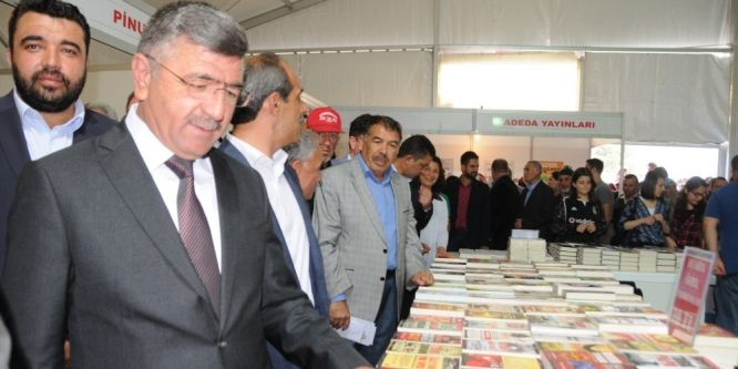 Başkan Akdoğan’dan “Kitap Fuarı’na” davet