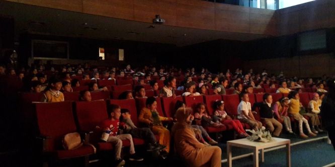 Gölbaşı Belediyesi'nden öğrencilere tiyatro gösterimi