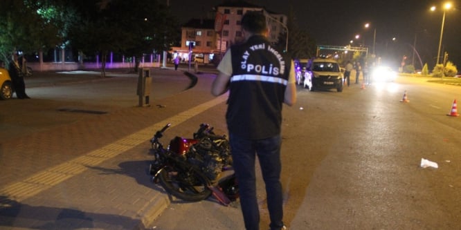 Kamyonla çarpışan motosiklet sürücüsü ağır yaralandı