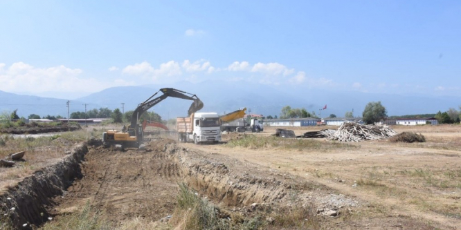 Şıralık spor kompleksi için temel atıldı