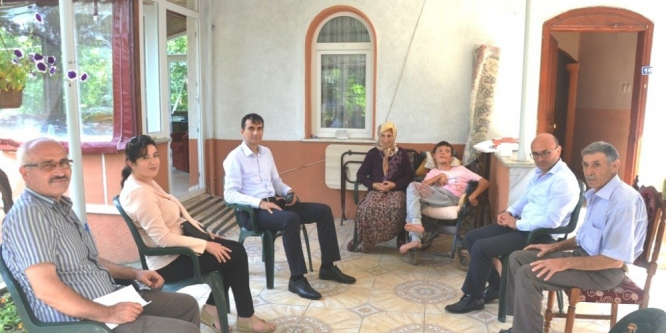 Şehit ailelerine ziyaret