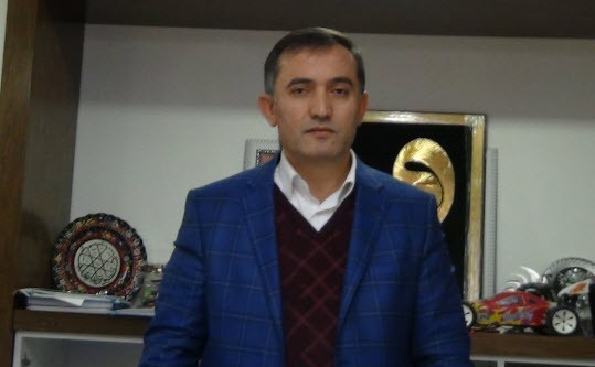 Kütahya'da risk aldı, marketler zincirini kurdu