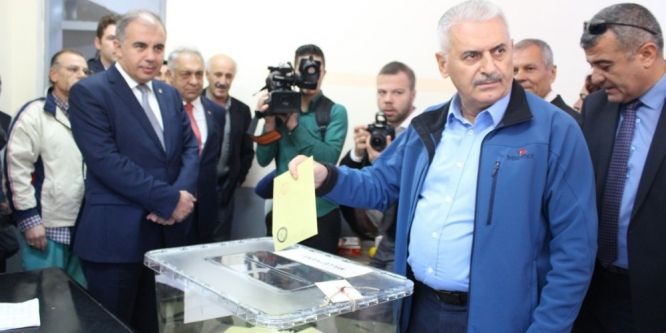 Başbakan Yıldırım, oyunu Menderes’te kullanacak