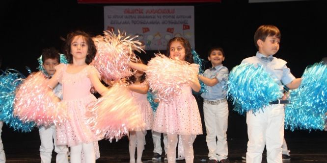 Anaokulu öğrencilerinin 23 Nisan coşkusu