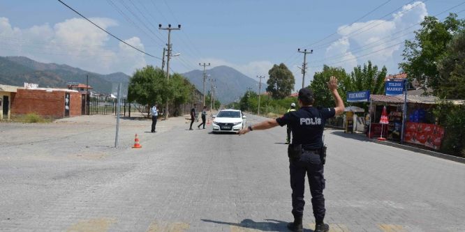Ortaca’da emniyetten trafik ve asayiş uygulaması